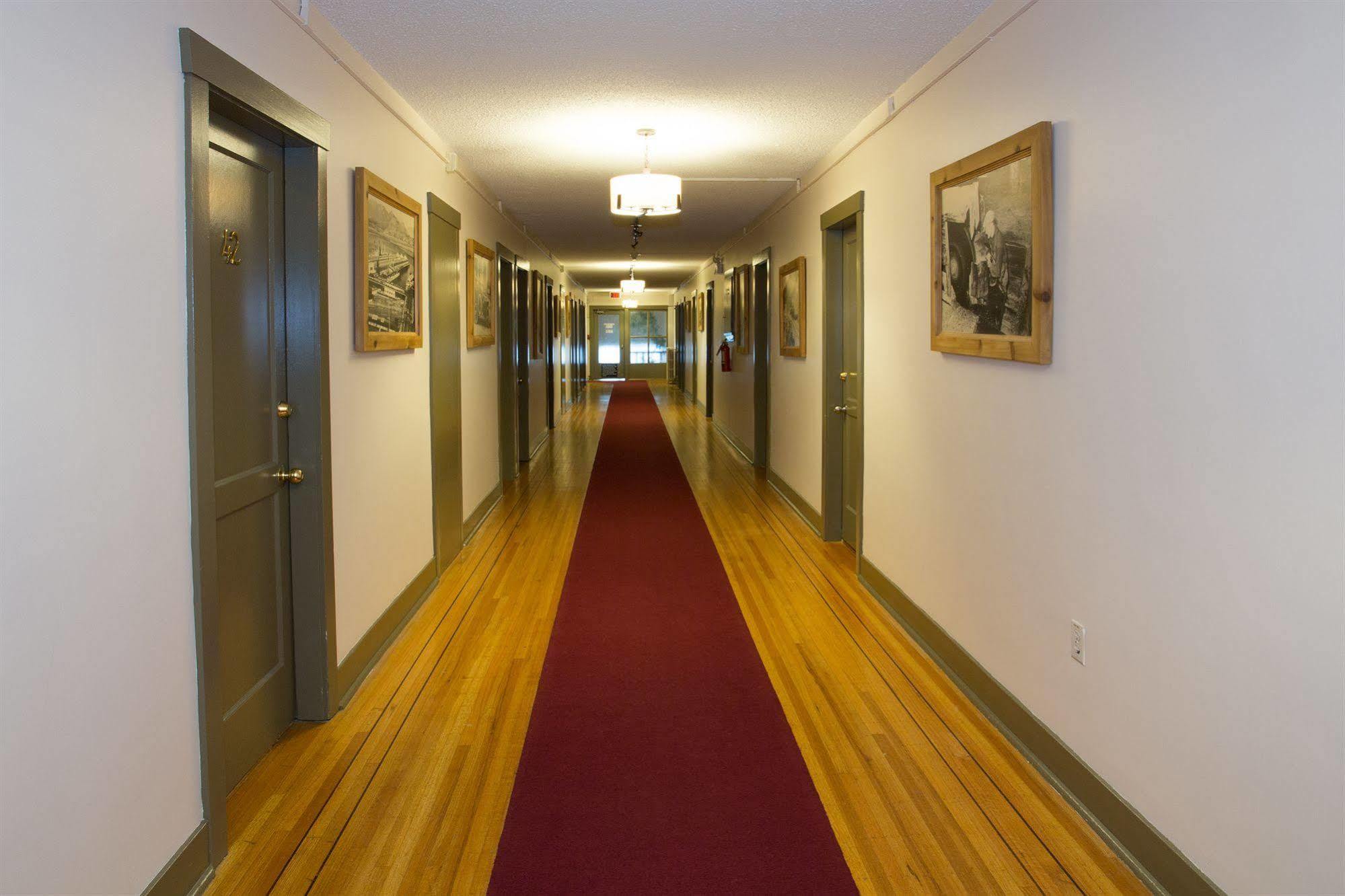 The Buchan Hotel 溫哥華 外观 照片